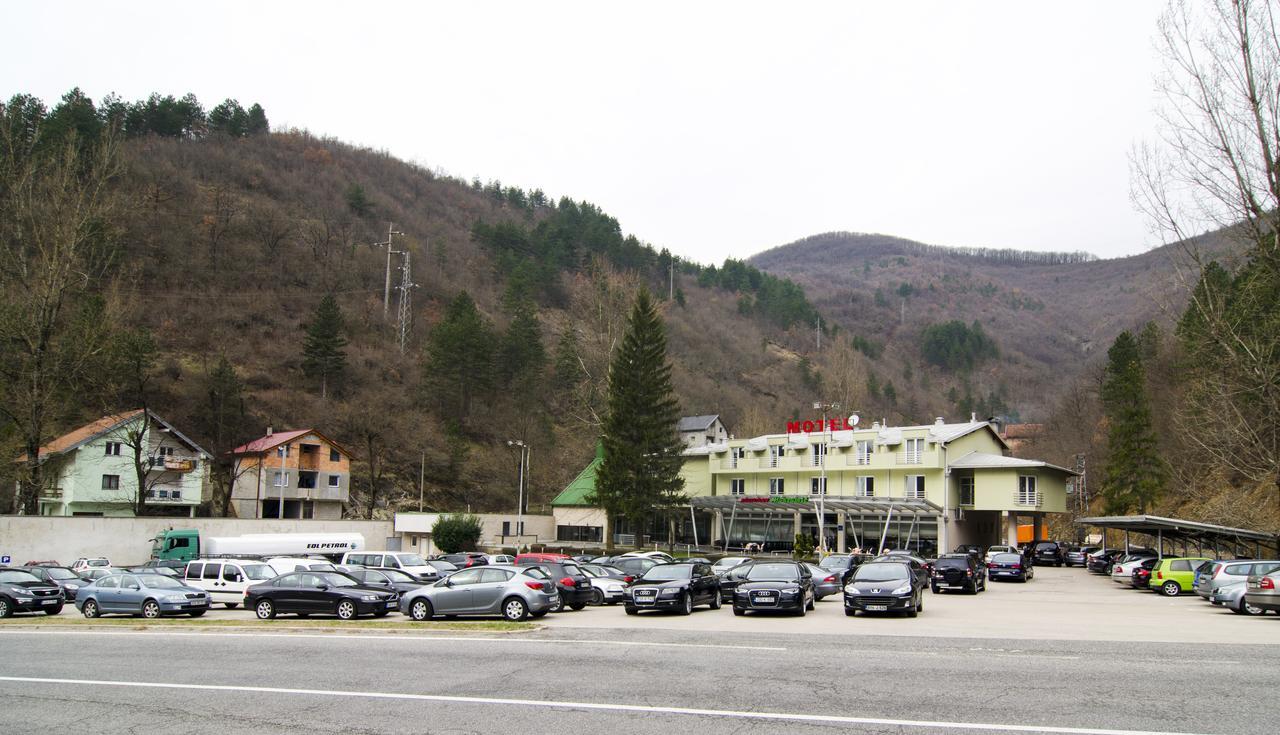 Motel Maksumic Jablanica Bagian luar foto